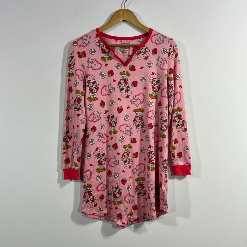 Strawberry Shortcake VTG Novelty Print Nightgown Sleepwear Womens Whimsical Cozy